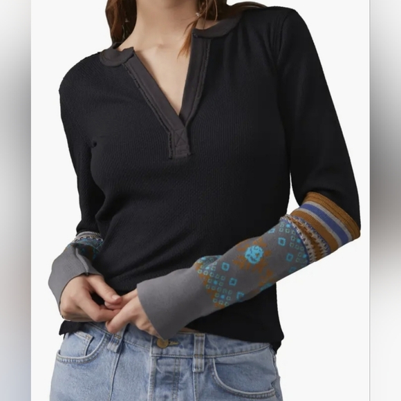Free People We The Free Mikah Notch Neck Top/Black Combo - Picture 1 of 16